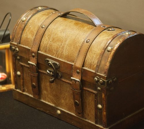 Photo d'un coffre mystérieux